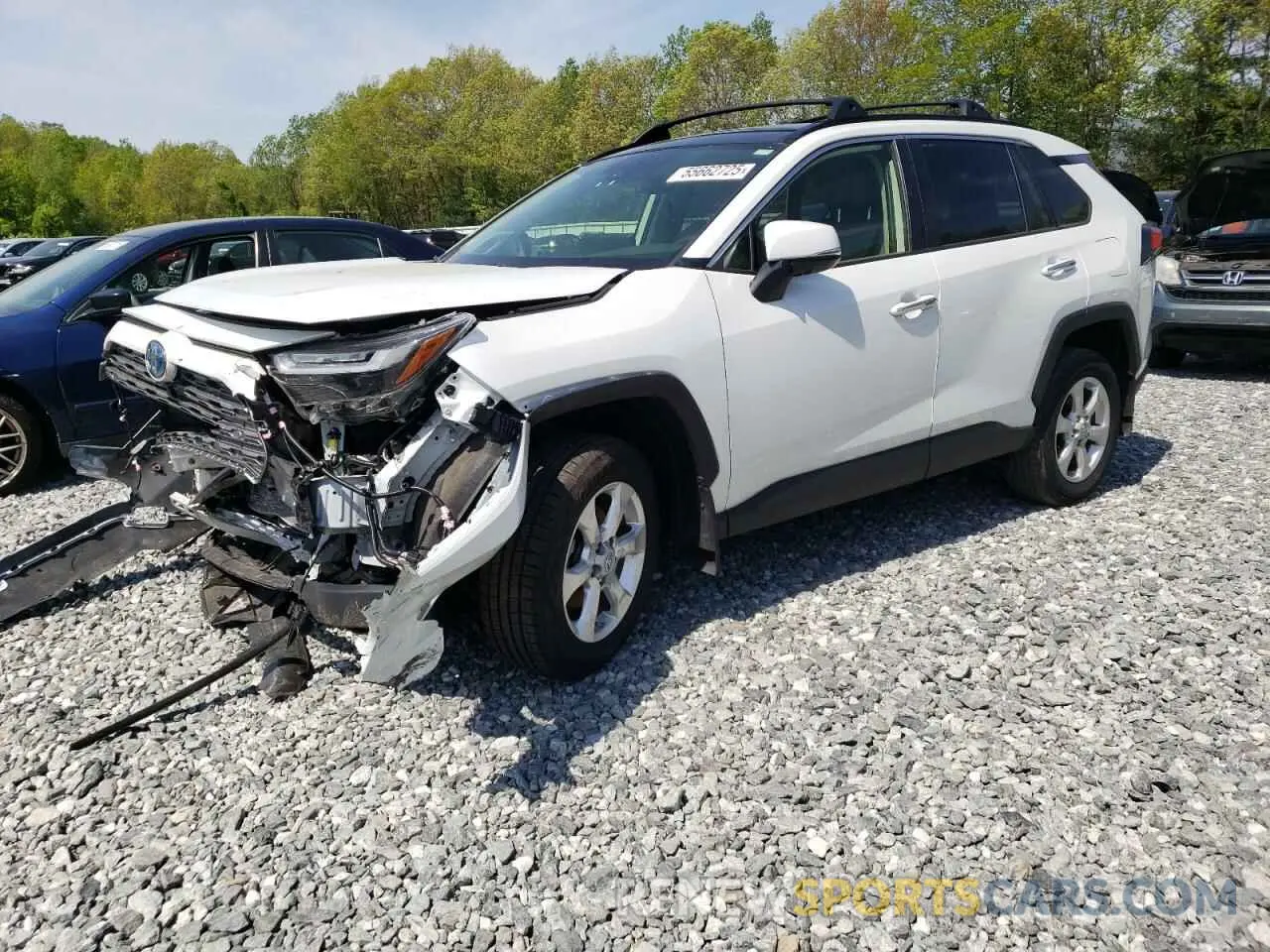 1 Photograph of a damaged car JTMD6RFV1PD112350 TOYOTA RAV4 2023