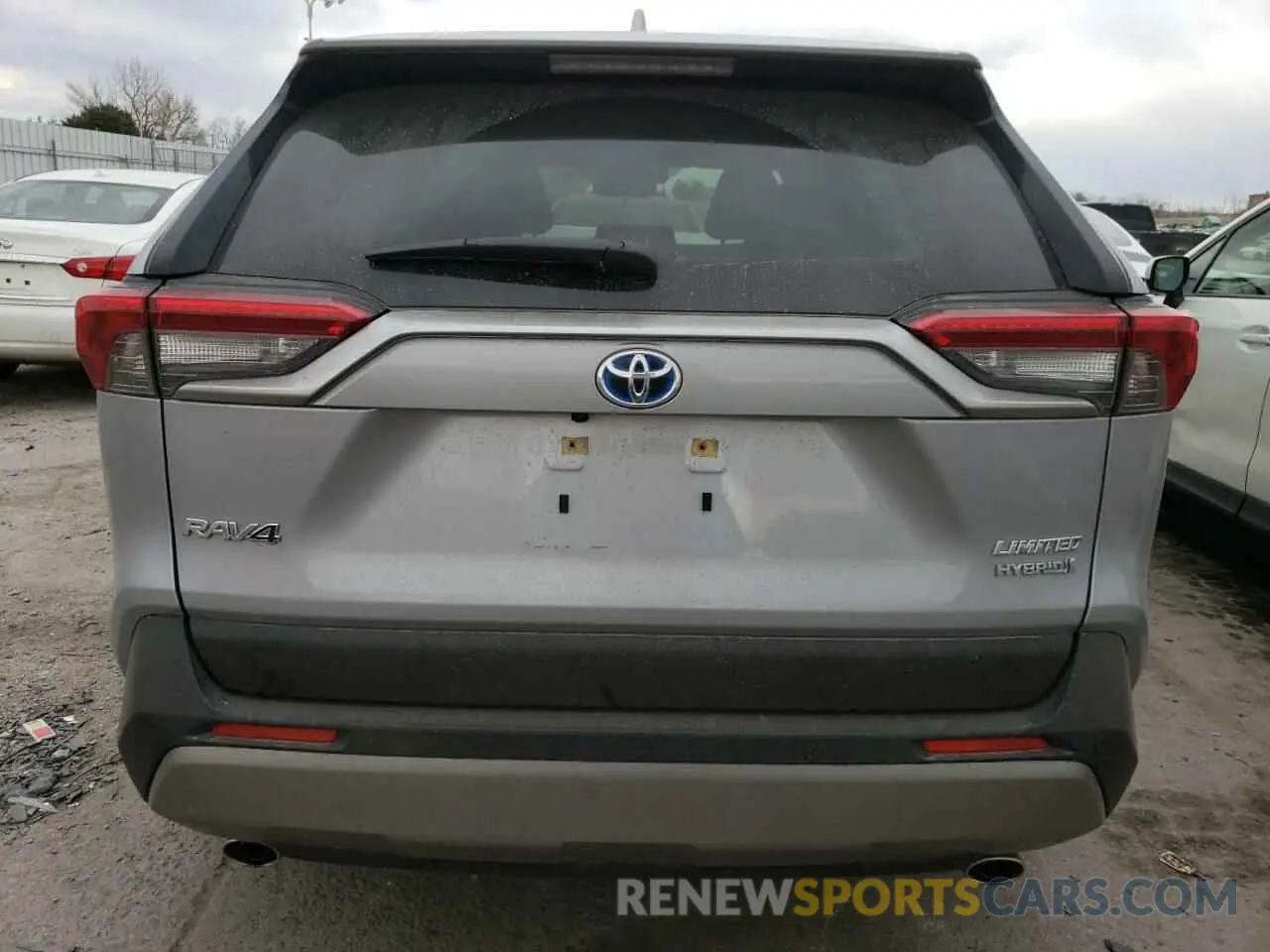 6 Photograph of a damaged car JTMD6RFV1PD112428 TOYOTA RAV4 2023