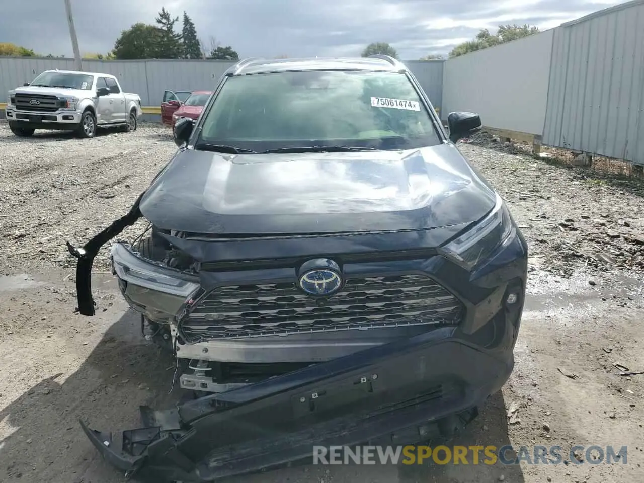 5 Photograph of a damaged car JTMD6RFV3PD101978 TOYOTA RAV4 2023