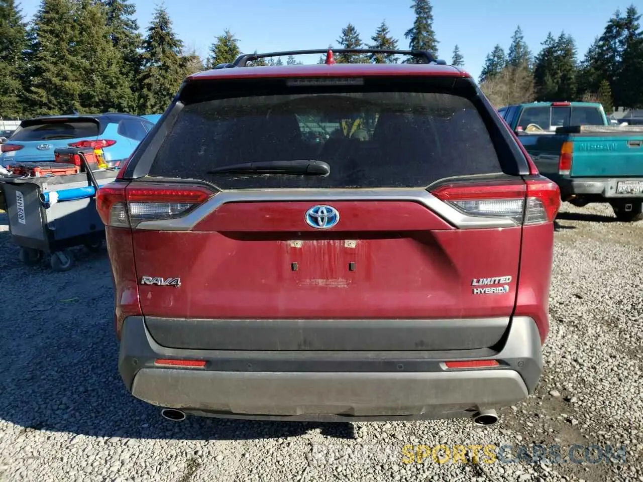 6 Photograph of a damaged car JTMD6RFV9PD080277 TOYOTA RAV4 2023