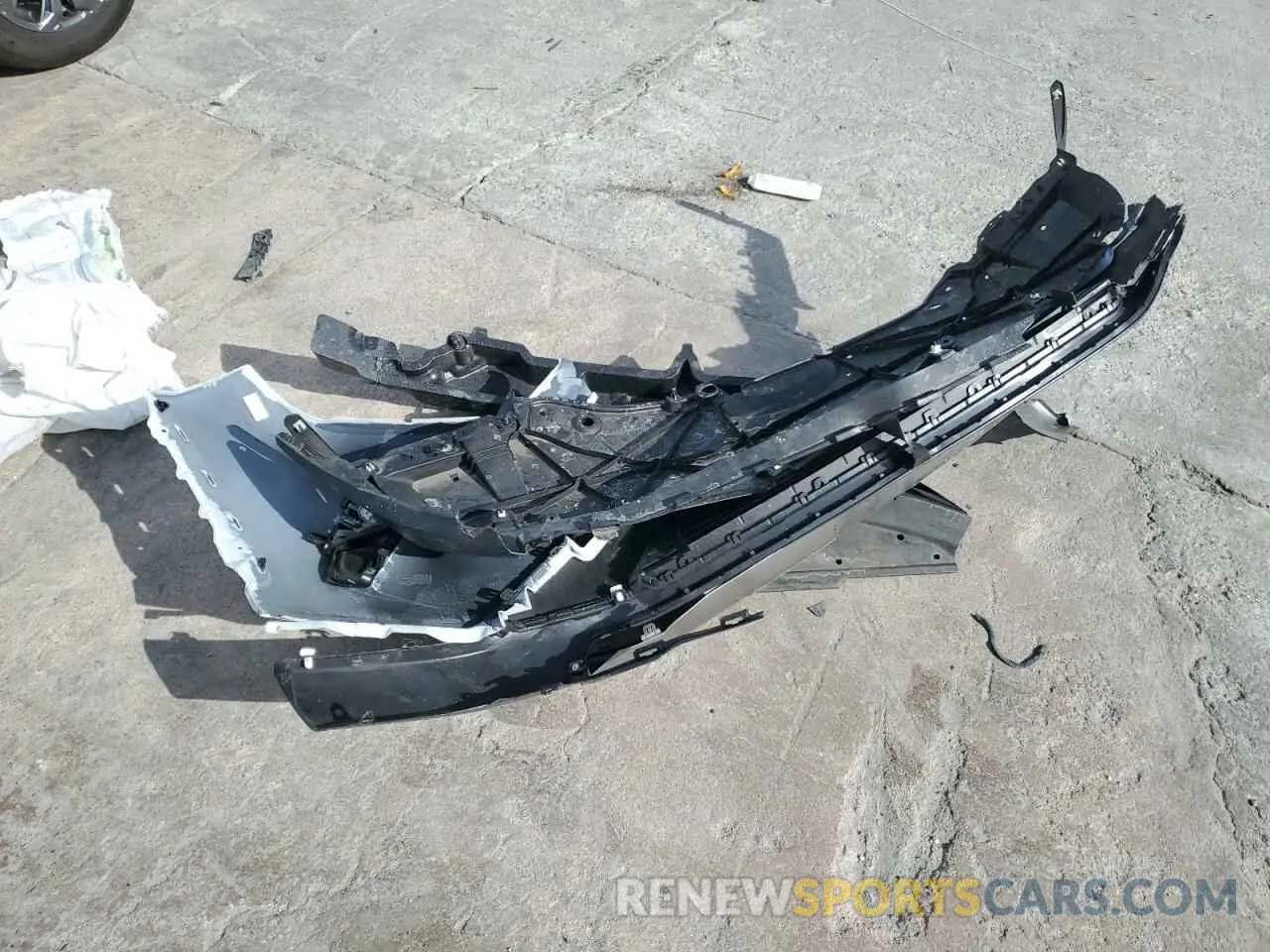 13 Photograph of a damaged car JTMD6RFVXPD548081 TOYOTA RAV4 2023