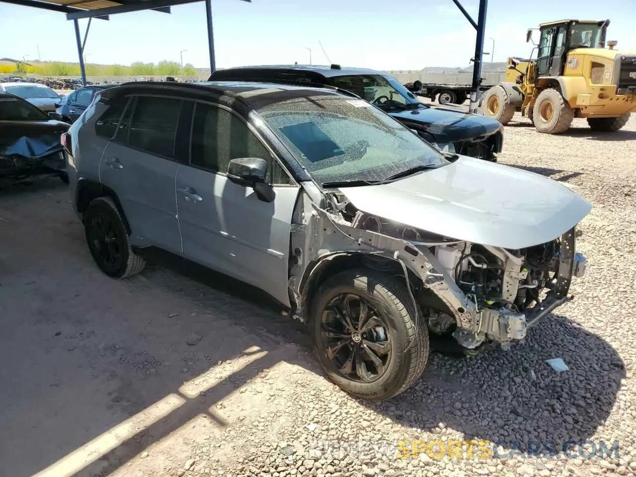 4 Photograph of a damaged car JTME6RFVXPJ026718 TOYOTA RAV4 2023