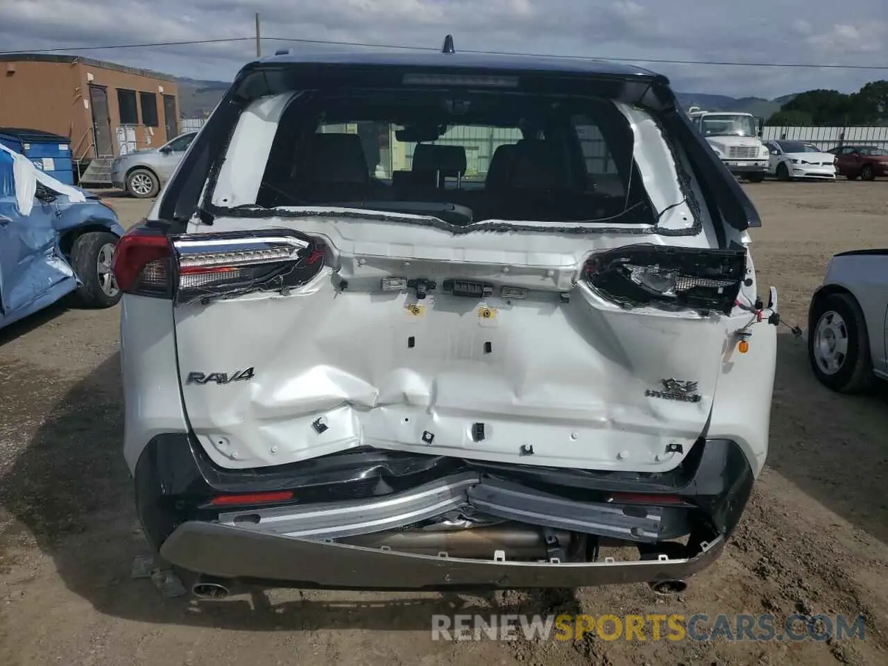 6 Photograph of a damaged car JTME6RFVXPJ038352 TOYOTA RAV4 2023