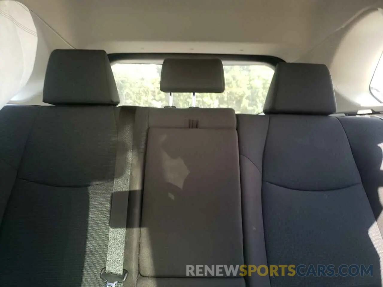10 Photograph of a damaged car JTMF1RFVXPD101693 TOYOTA RAV4 2023