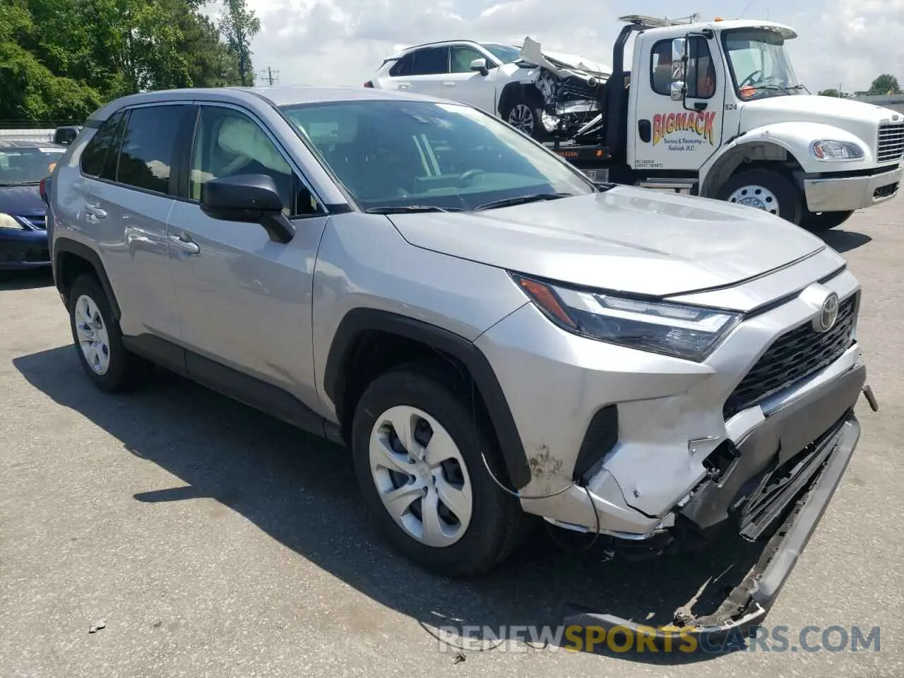4 Photograph of a damaged car JTMF1RFVXPD101693 TOYOTA RAV4 2023