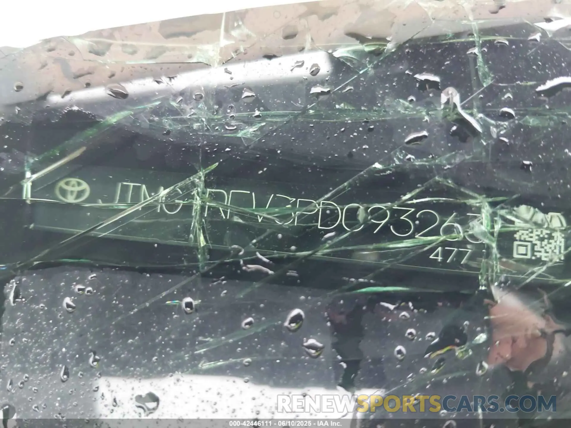17 Photograph of a damaged car JTMG1RFV3PD093263 TOYOTA RAV4 2023