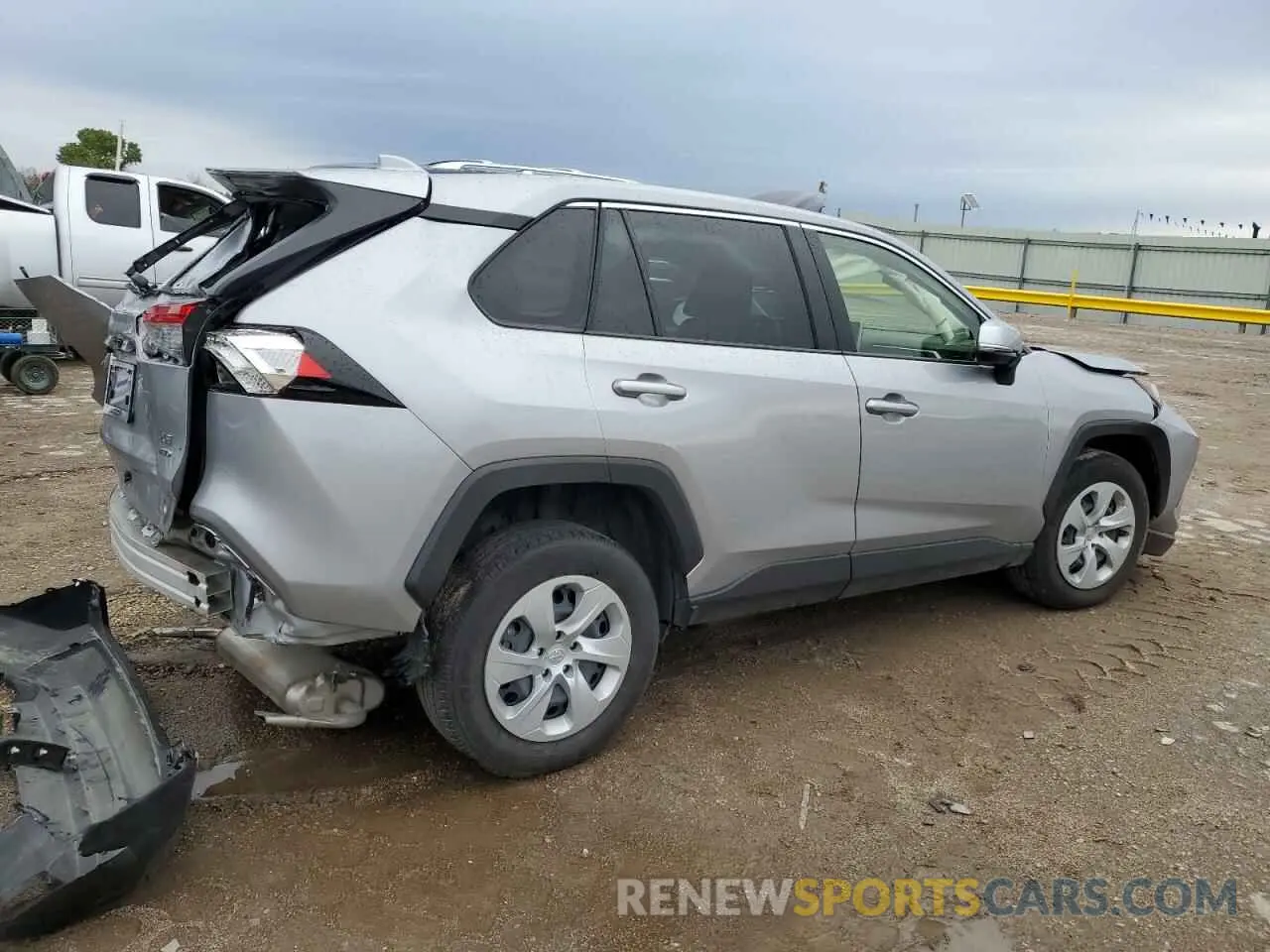 3 Photograph of a damaged car JTMG1RFV5PD102013 TOYOTA RAV4 2023
