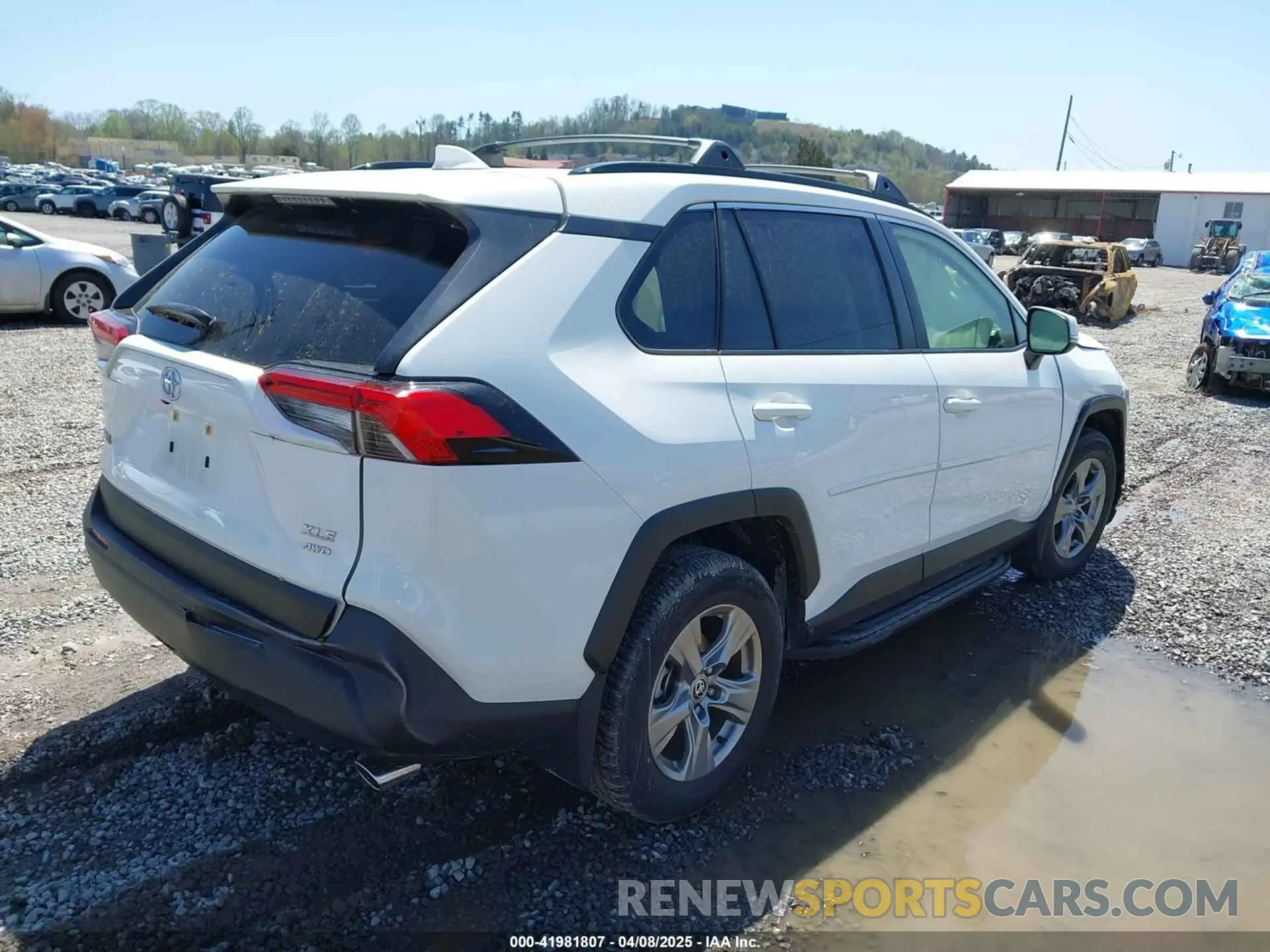 4 Photograph of a damaged car JTMP1RFV1PD093939 TOYOTA RAV4 2023