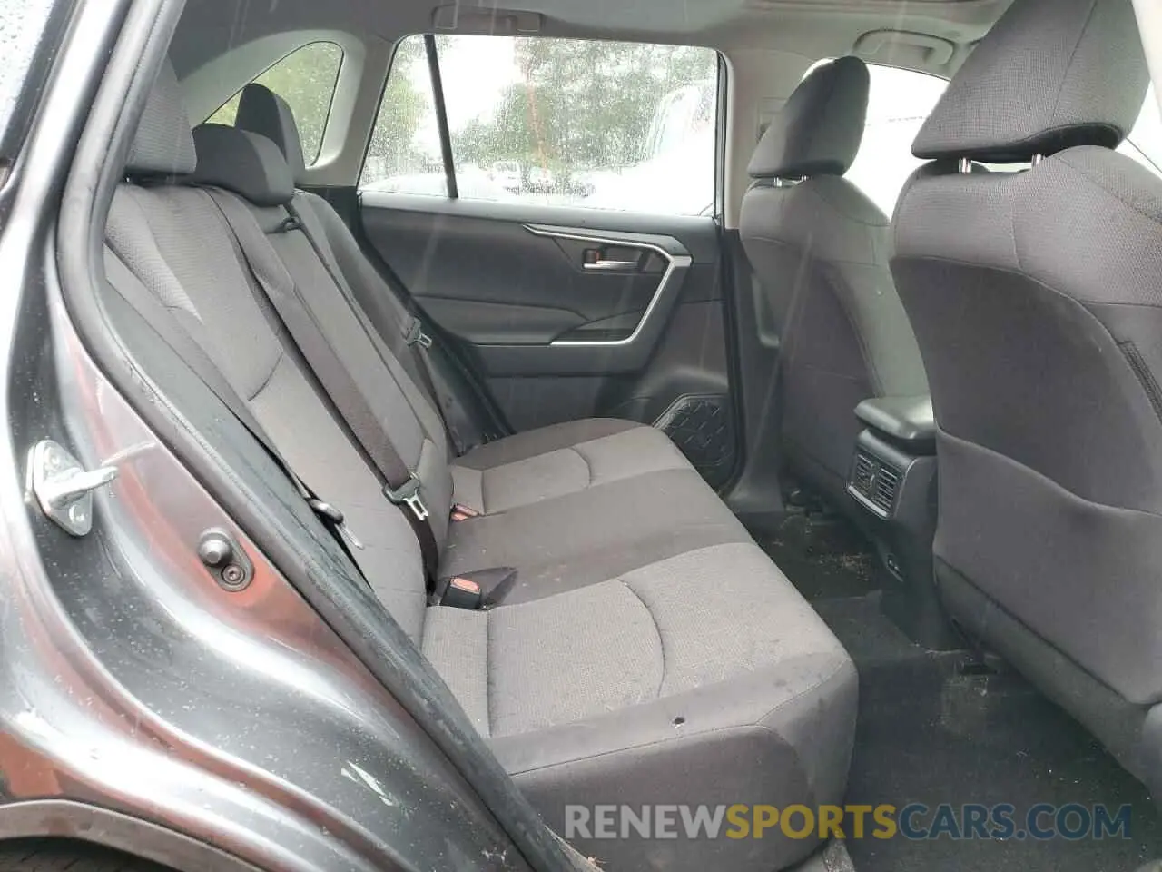 10 Photograph of a damaged car JTMP1RFV9PD094451 TOYOTA RAV4 2023