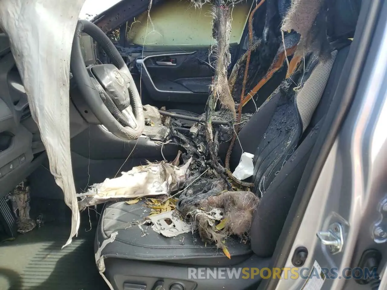 7 Photograph of a damaged car JTMRWRFVXPD206118 TOYOTA RAV4 2023