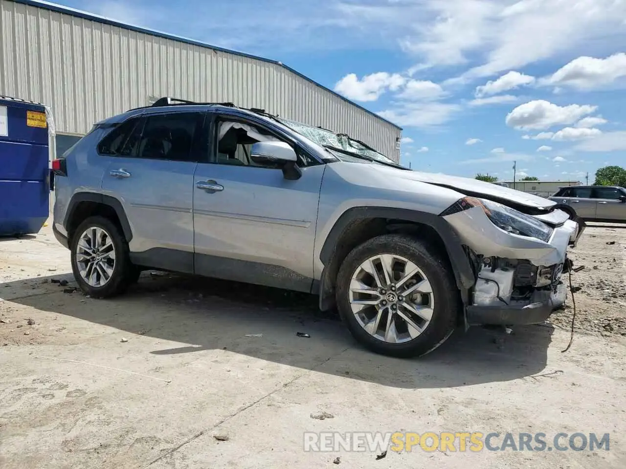 4 Photograph of a damaged car JTMY1RFV3PJ025390 TOYOTA RAV4 2023