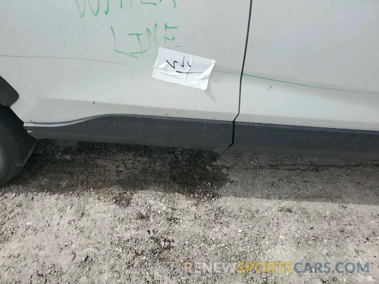 13 Photograph of a damaged car JTMY1RFV9PJ025510 TOYOTA RAV4 2023