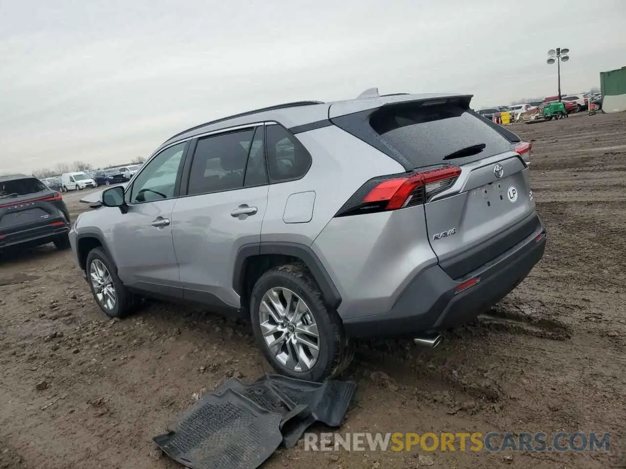2 Photograph of a damaged car 2T3A1RFV0RC463484 TOYOTA RAV4 2024