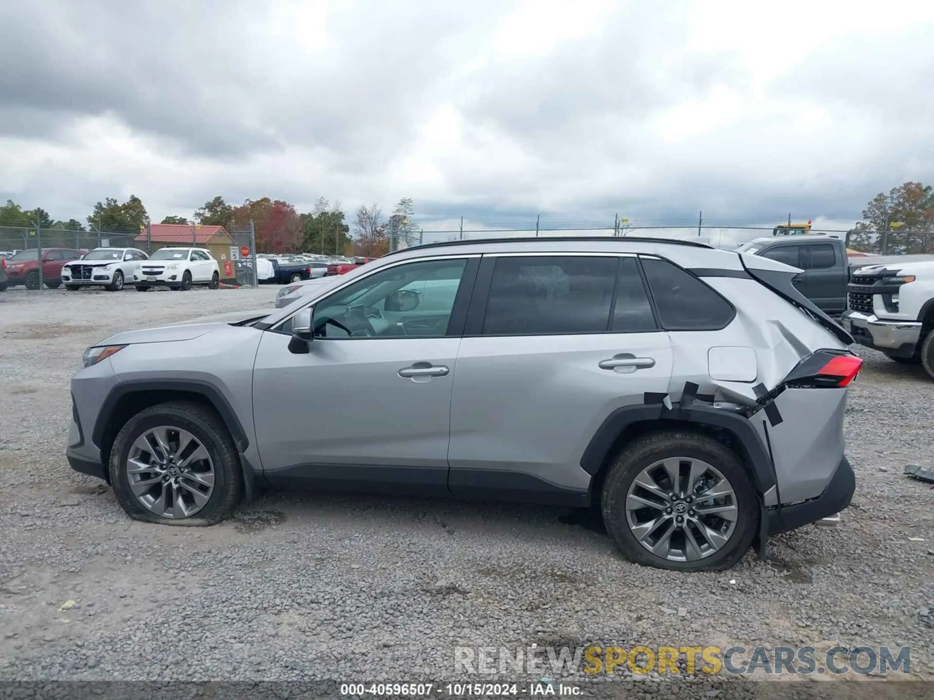 14 Photograph of a damaged car 2T3A1RFV1RC479659 TOYOTA RAV4 2024