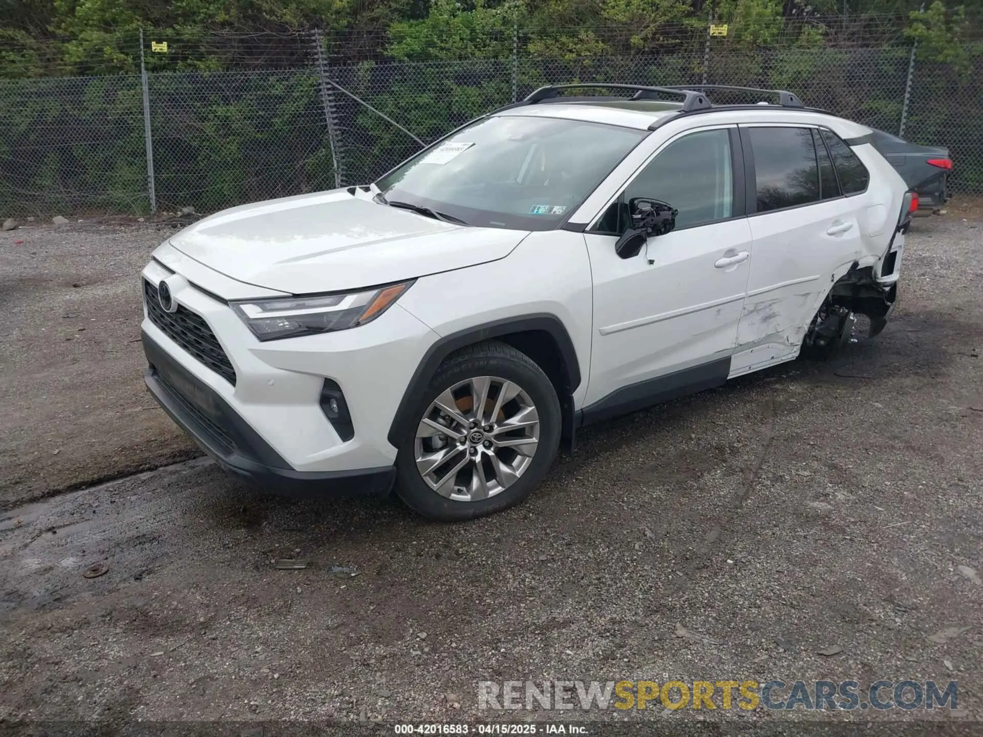 2 Photograph of a damaged car 2T3A1RFV1RW479014 TOYOTA RAV4 2024