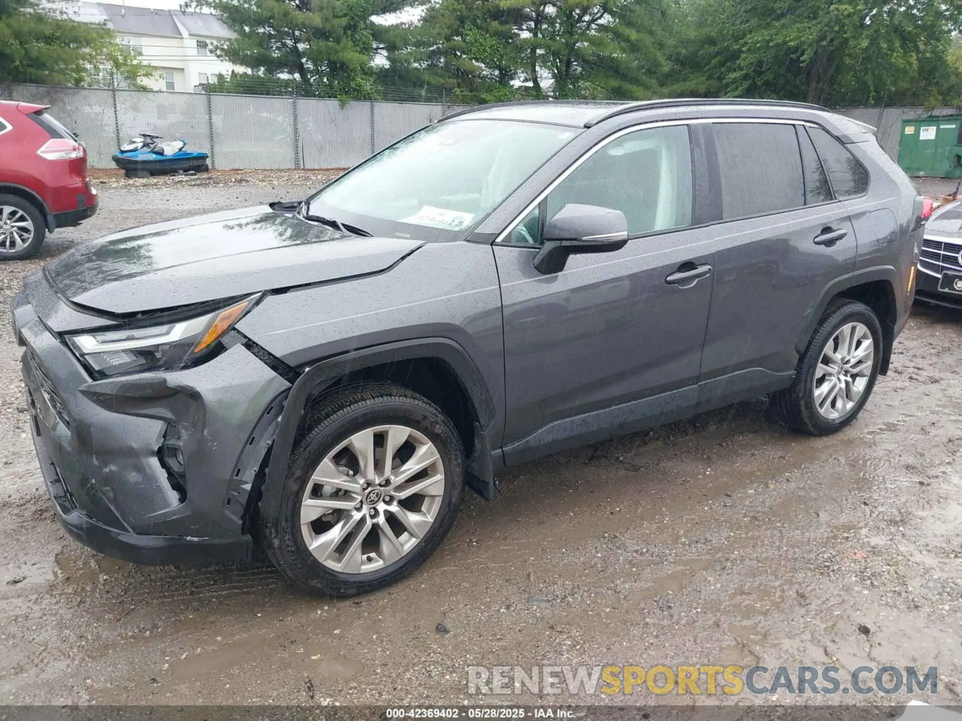 2 Photograph of a damaged car 2T3A1RFV2RC421947 TOYOTA RAV4 2024