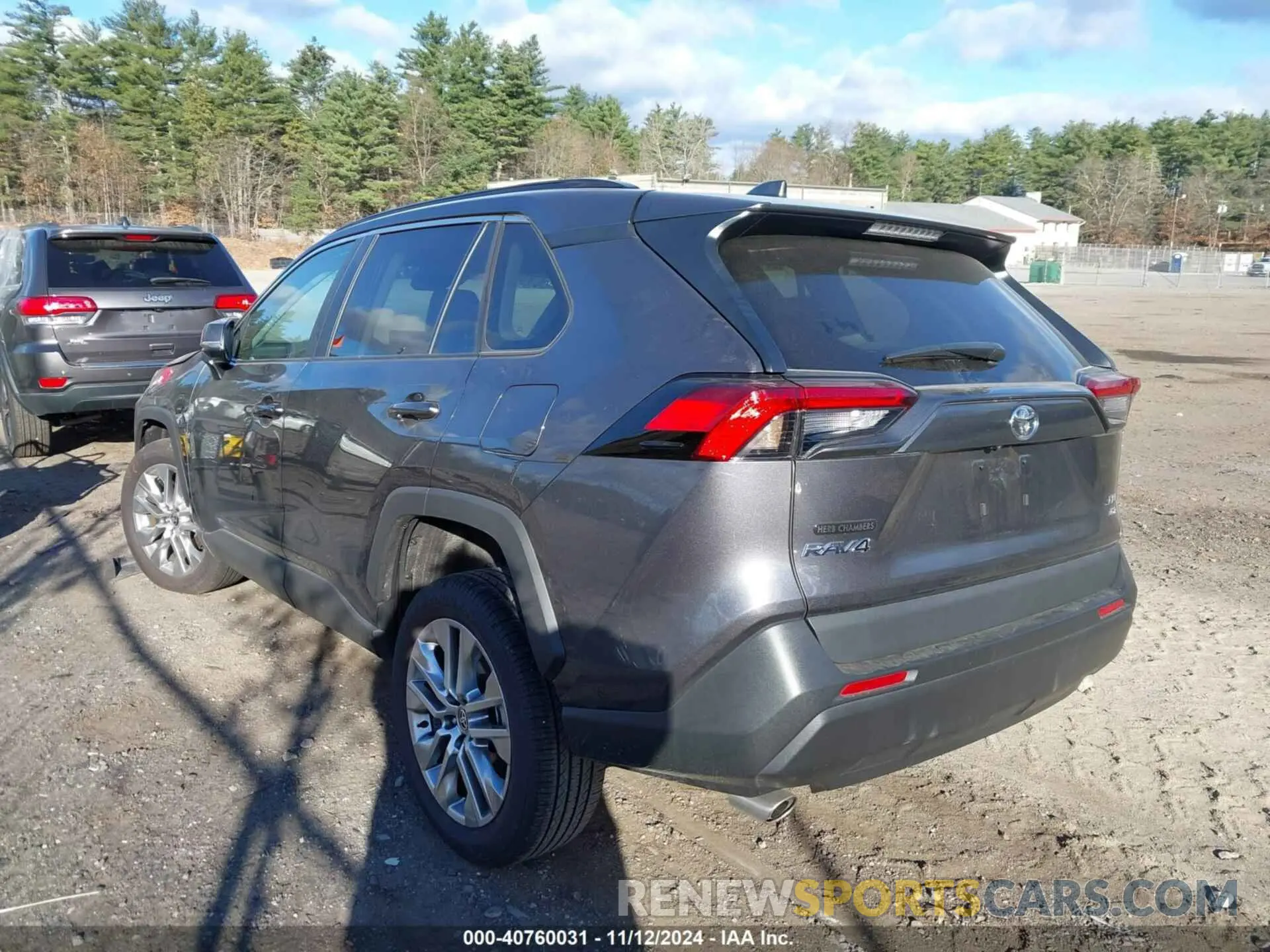 14 Photograph of a damaged car 2T3A1RFV2RC457752 TOYOTA RAV4 2024