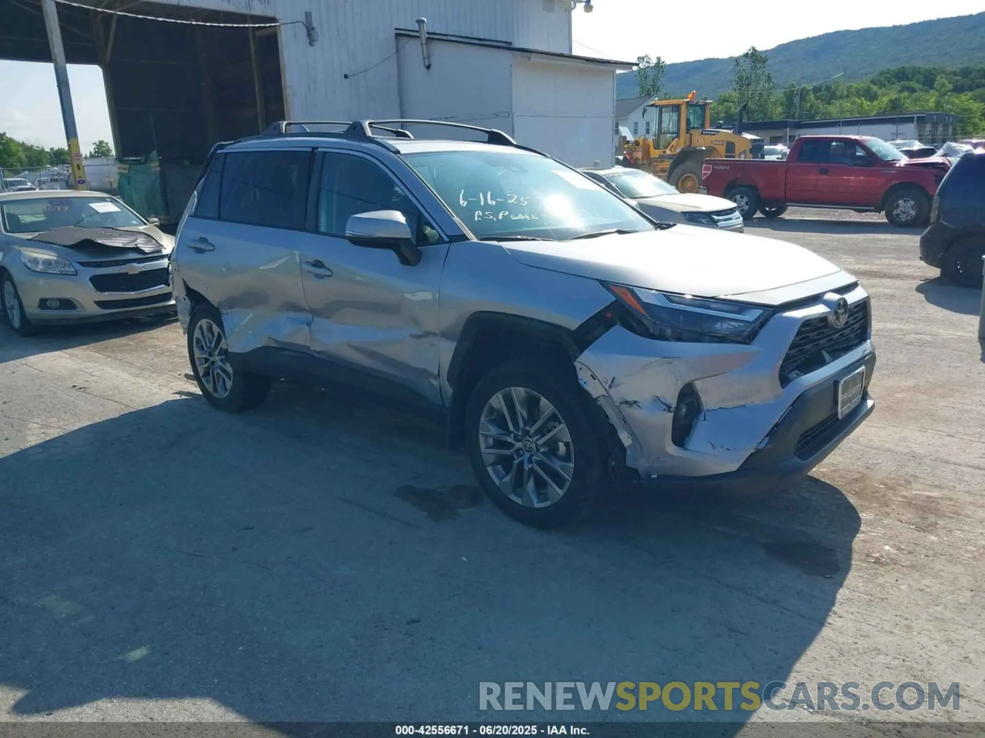 1 Photograph of a damaged car 2T3A1RFV2RC461798 TOYOTA RAV4 2024