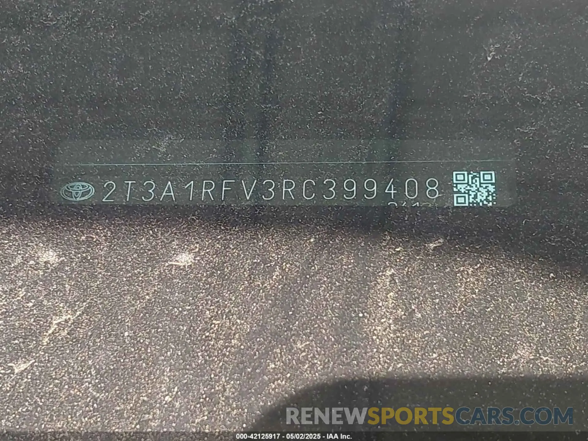 9 Photograph of a damaged car 2T3A1RFV3RC399408 TOYOTA RAV4 2024