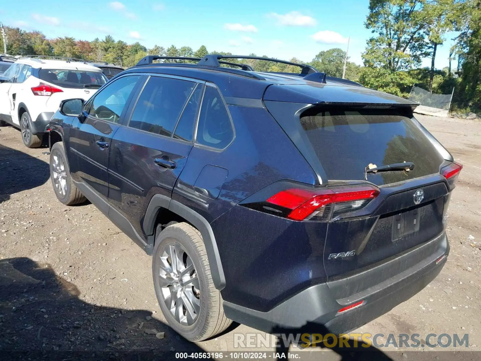 14 Photograph of a damaged car 2T3A1RFV3RW422586 TOYOTA RAV4 2024