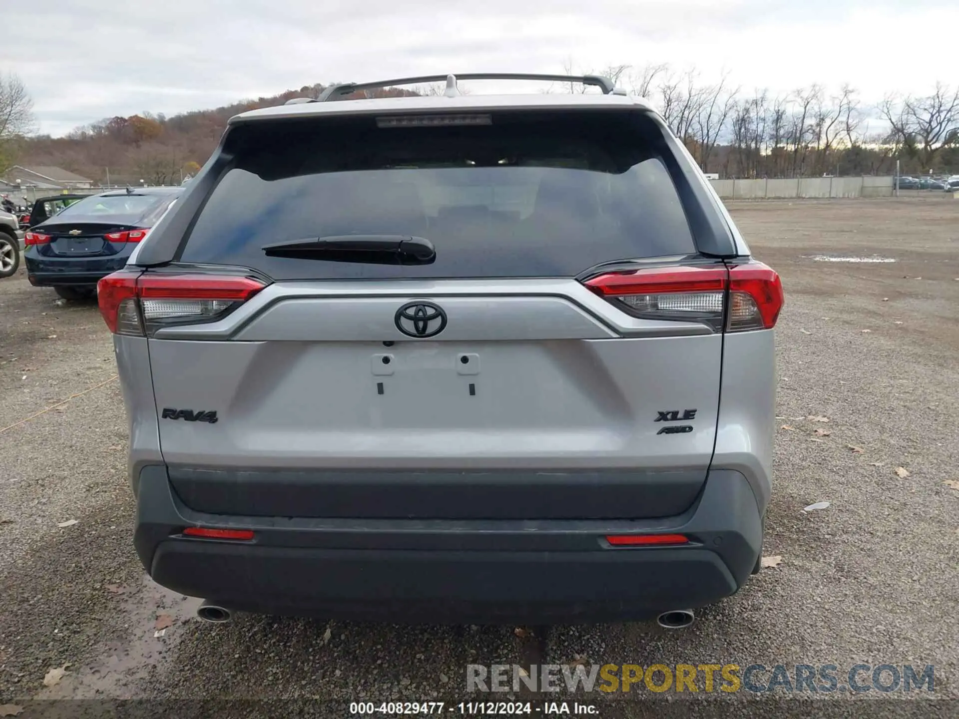 17 Photograph of a damaged car 2T3A1RFV4RC476514 TOYOTA RAV4 2024