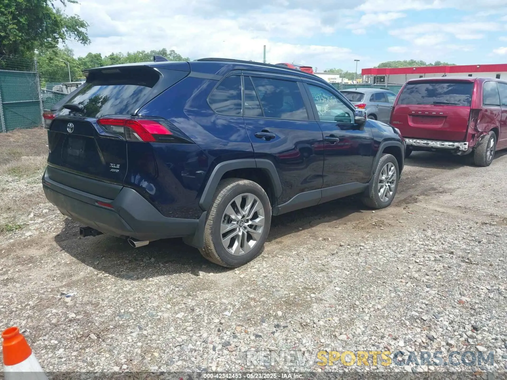 4 Photograph of a damaged car 2T3A1RFV4RW411404 TOYOTA RAV4 2024