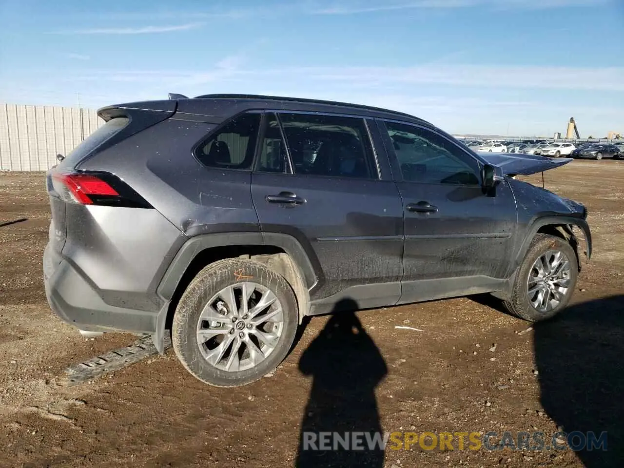 3 Photograph of a damaged car 2T3A1RFV5RC471628 TOYOTA RAV4 2024