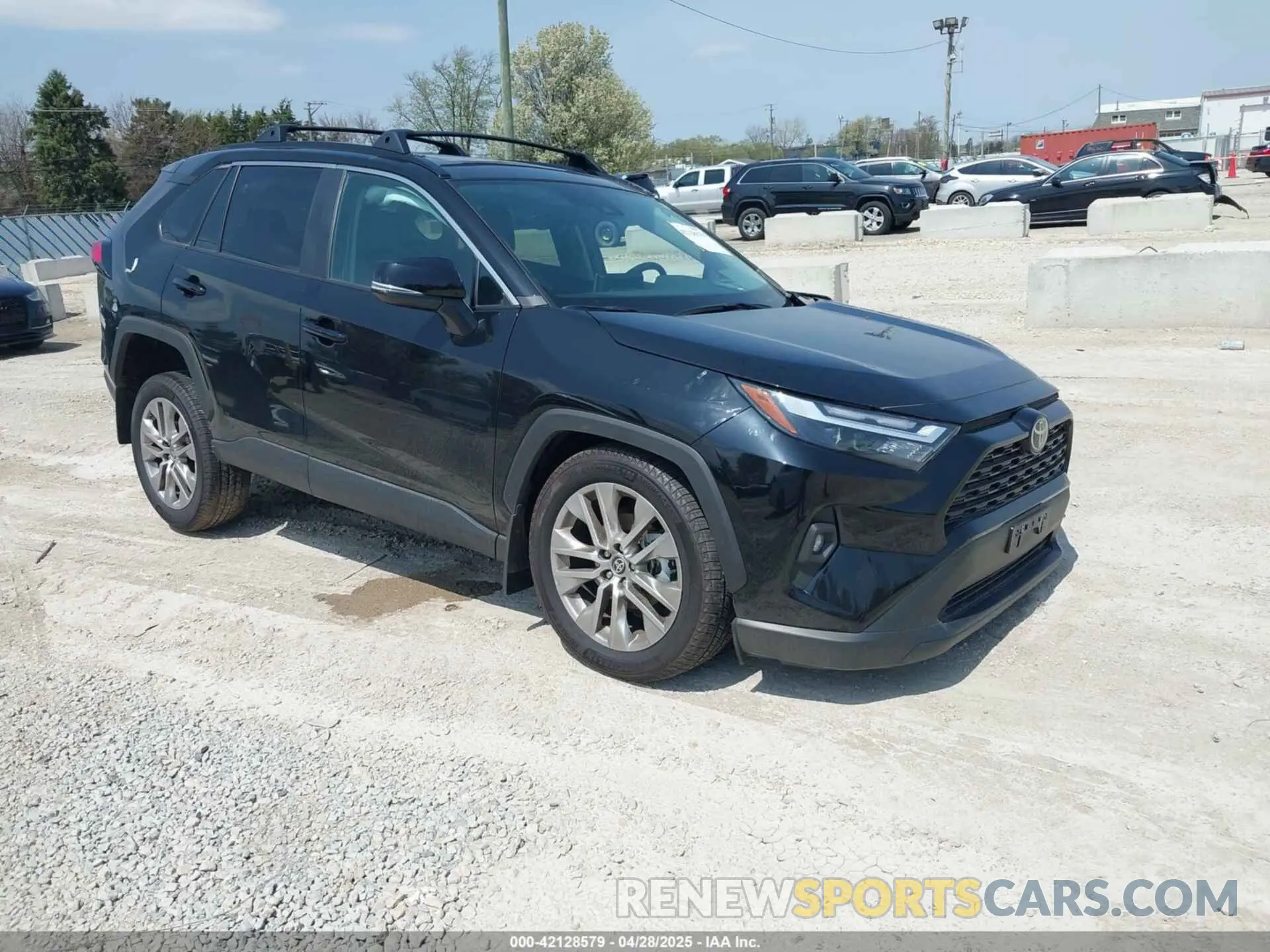 1 Photograph of a damaged car 2T3A1RFV5RW469473 TOYOTA RAV4 2024