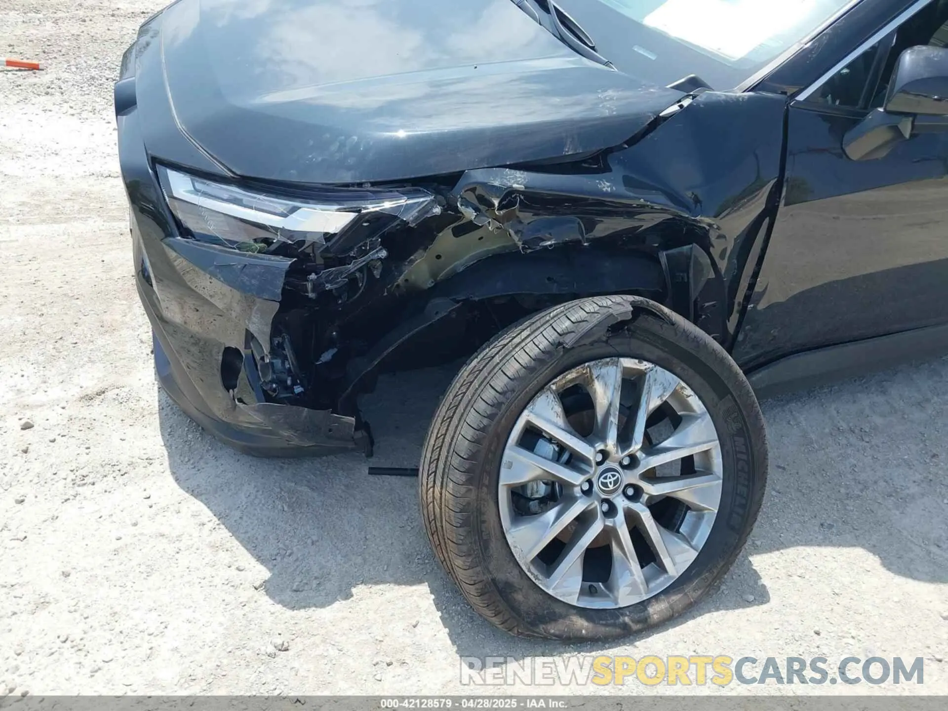 6 Photograph of a damaged car 2T3A1RFV5RW469473 TOYOTA RAV4 2024