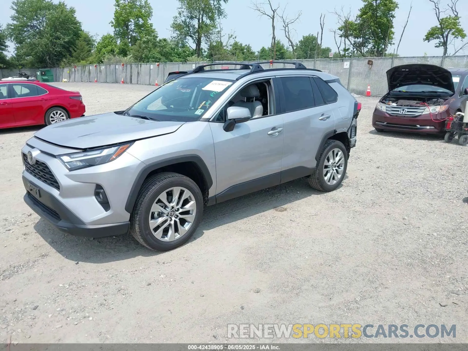 2 Photograph of a damaged car 2T3A1RFV6RC462114 TOYOTA RAV4 2024