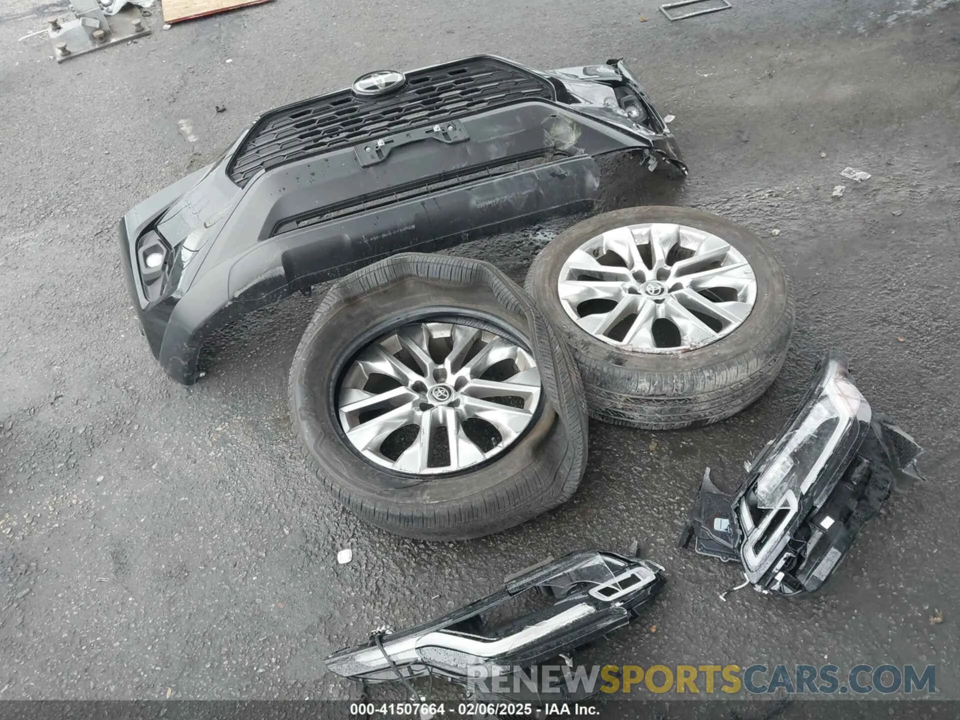 12 Photograph of a damaged car 2T3A1RFV6RW409864 TOYOTA RAV4 2024