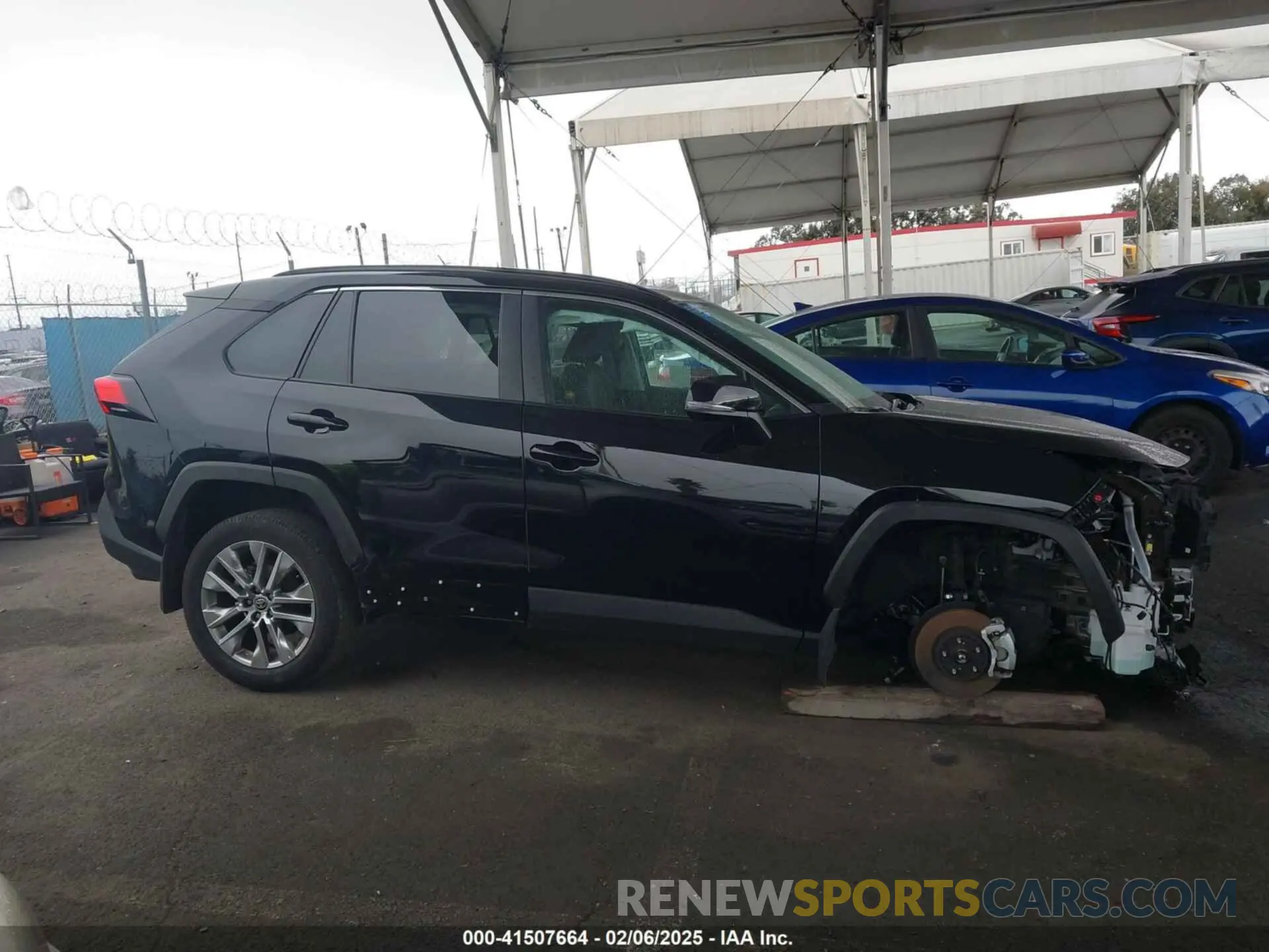 14 Photograph of a damaged car 2T3A1RFV6RW409864 TOYOTA RAV4 2024