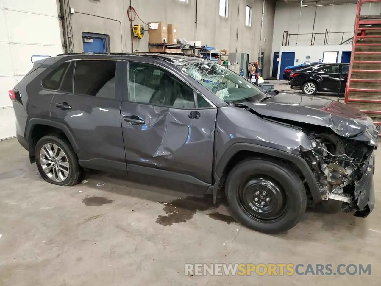 4 Photograph of a damaged car 2T3A1RFV6RW448518 TOYOTA RAV4 2024
