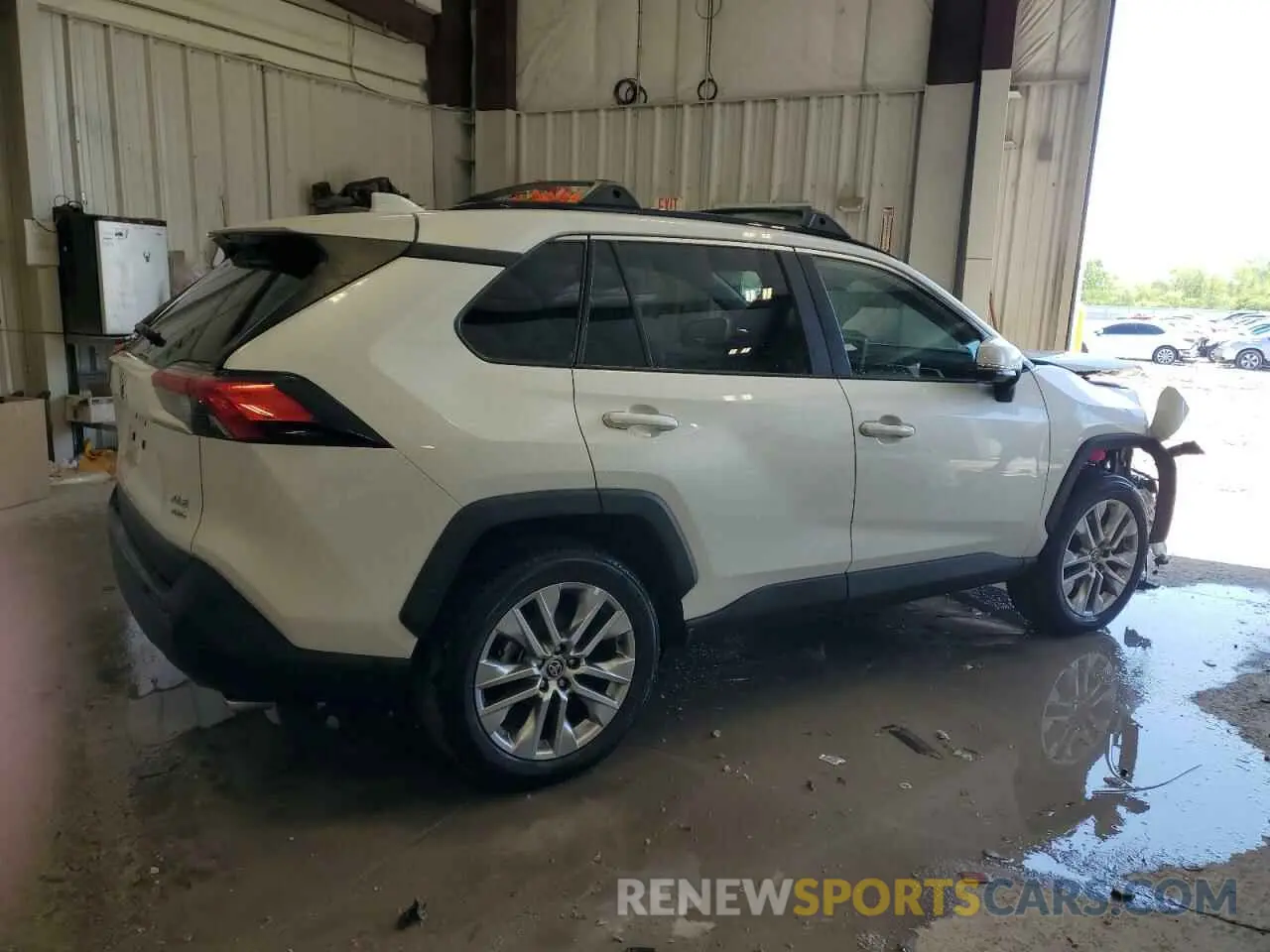 3 Photograph of a damaged car 2T3A1RFV7RW410067 TOYOTA RAV4 2024