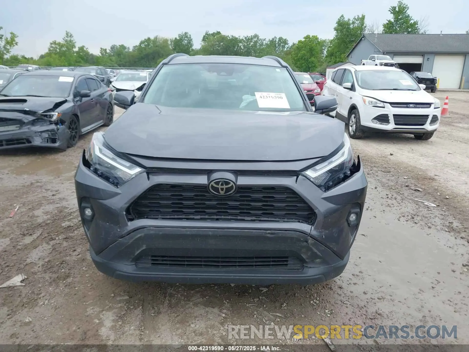 12 Photograph of a damaged car 2T3A1RFV9RC411142 TOYOTA RAV4 2024