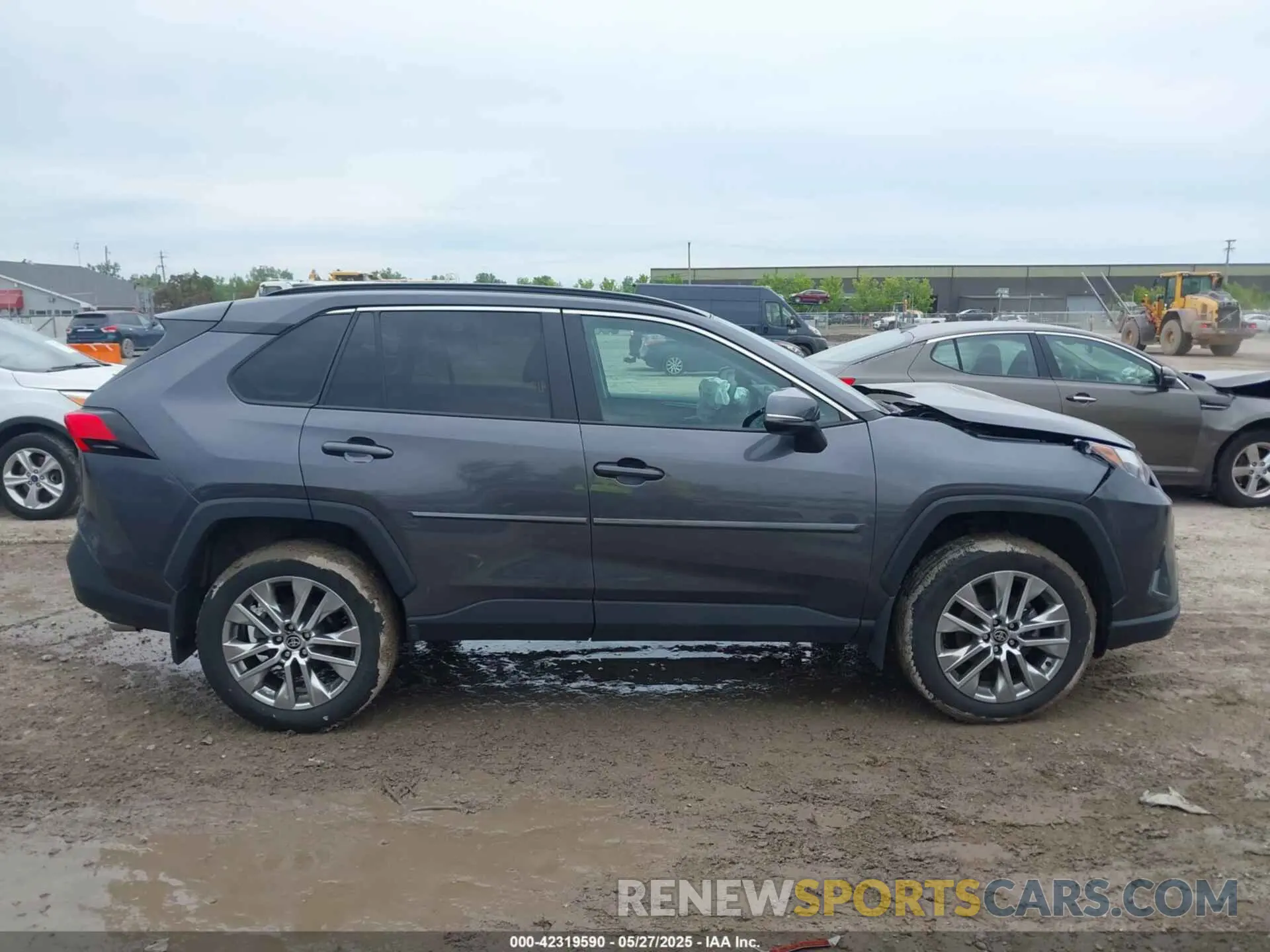 13 Photograph of a damaged car 2T3A1RFV9RC411142 TOYOTA RAV4 2024
