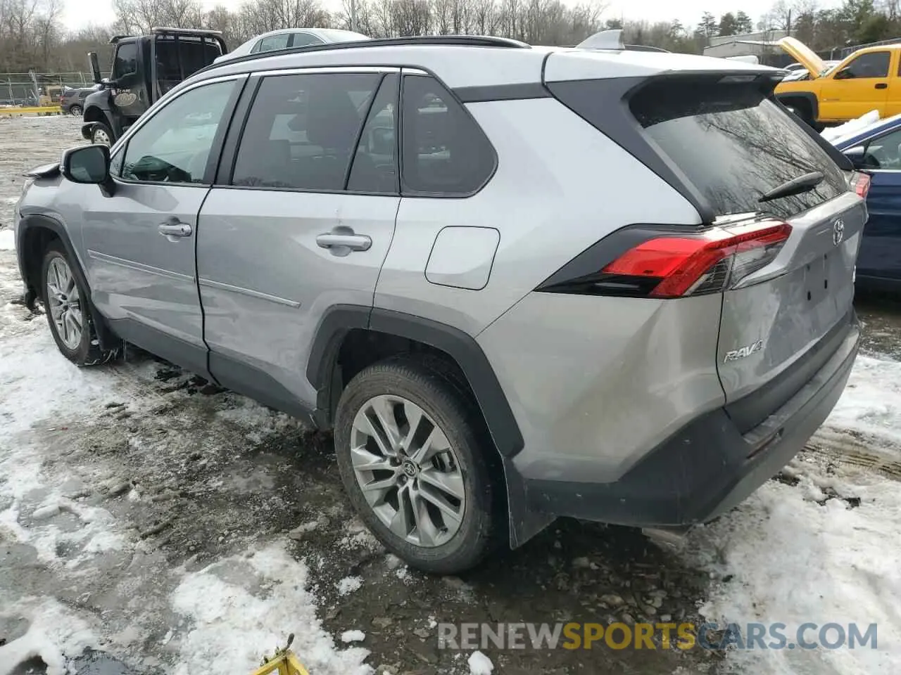 2 Photograph of a damaged car 2T3A1RFVXRC458826 TOYOTA RAV4 2024