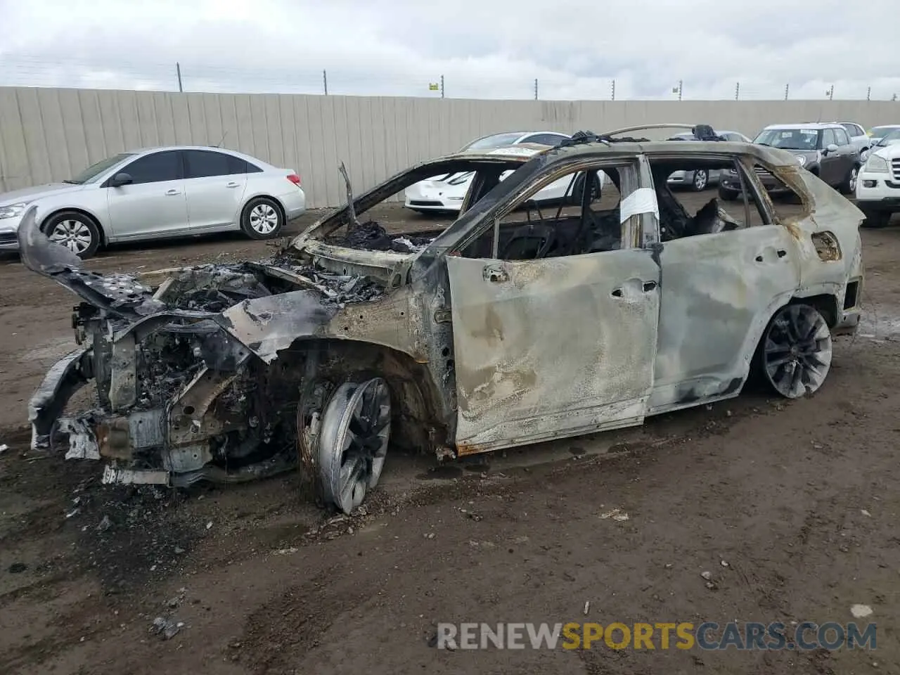 1 Photograph of a damaged car 2T3A1RFVXRW430992 TOYOTA RAV4 2024