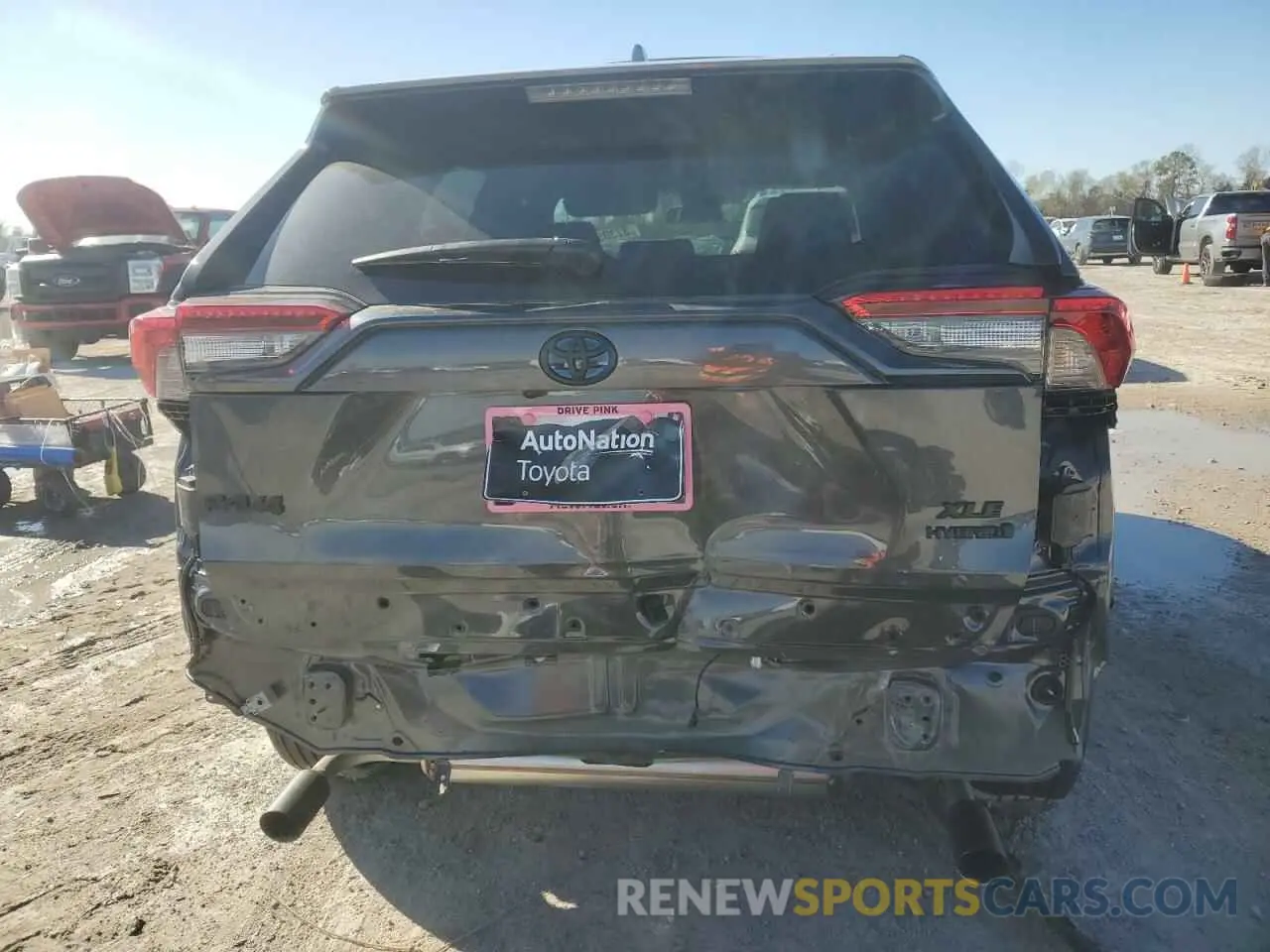6 Photograph of a damaged car 2T3B6RFV4RW077834 TOYOTA RAV4 2024