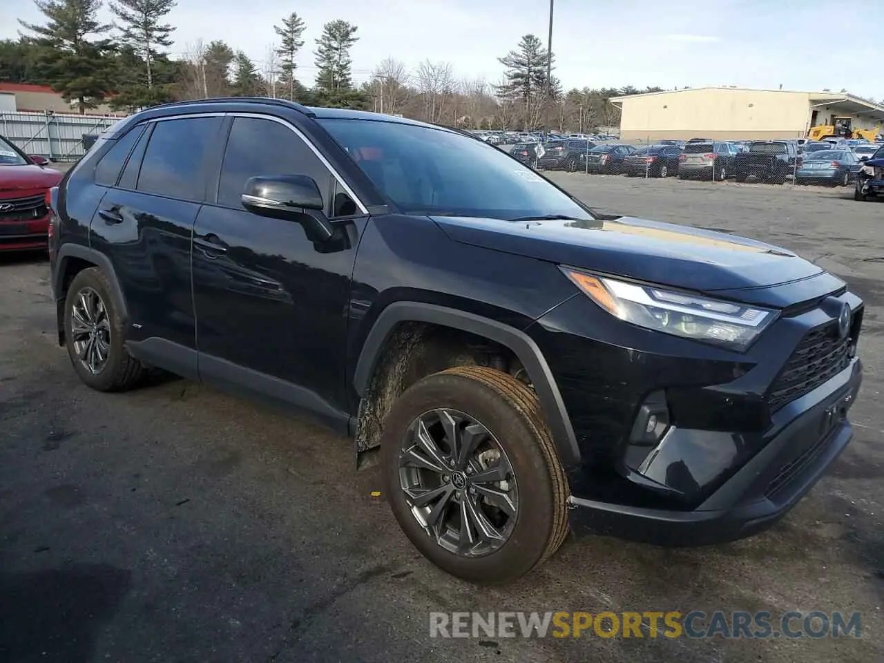 4 Photograph of a damaged car 2T3B6RFV8RW074922 TOYOTA RAV4 2024