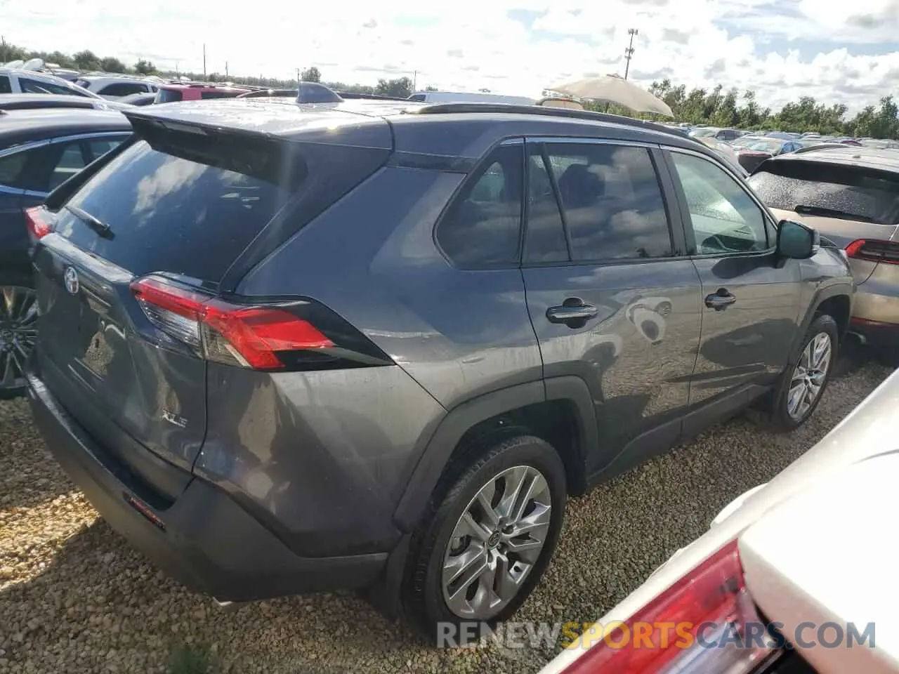 3 Photograph of a damaged car 2T3C1RFV0RC259437 TOYOTA RAV4 2024