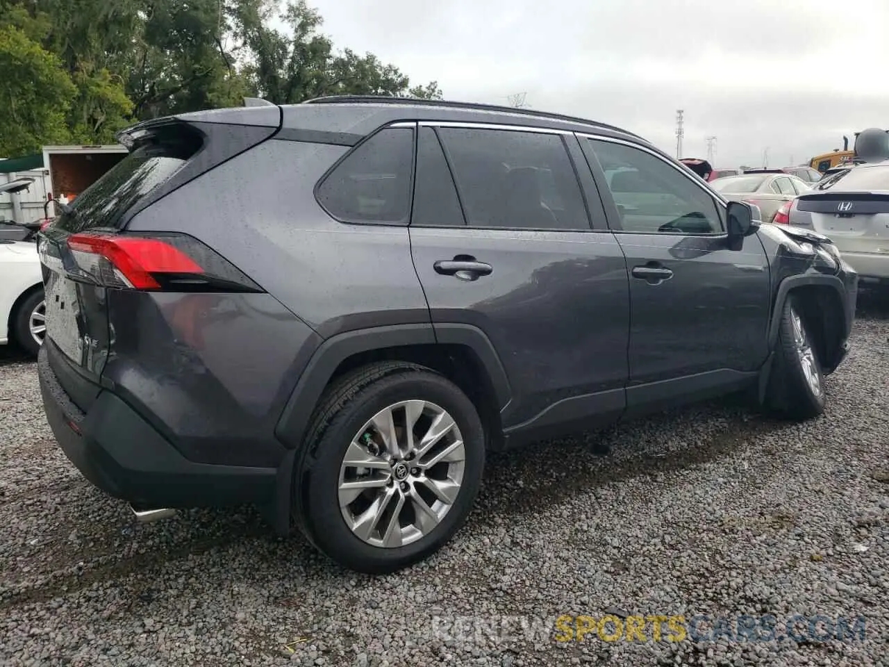 3 Photograph of a damaged car 2T3C1RFV0RC278487 TOYOTA RAV4 2024