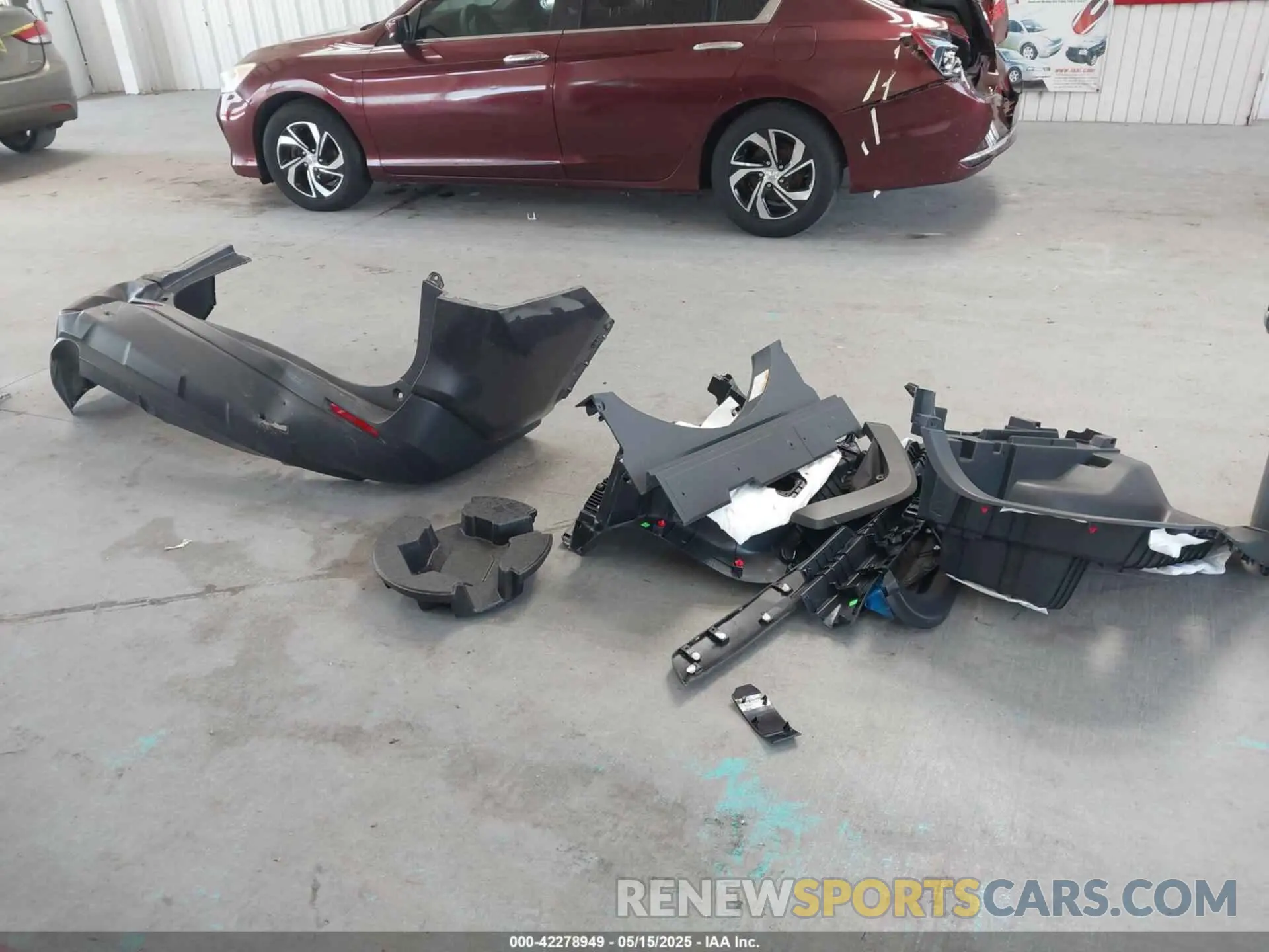 12 Photograph of a damaged car 2T3C1RFV0RC284225 TOYOTA RAV4 2024