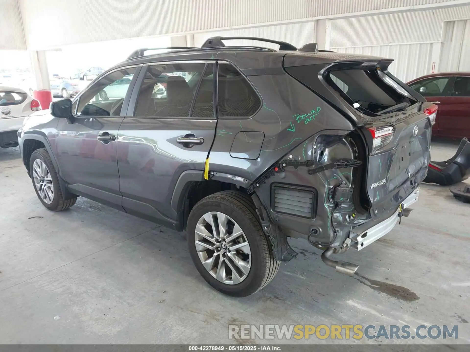 3 Photograph of a damaged car 2T3C1RFV0RC284225 TOYOTA RAV4 2024