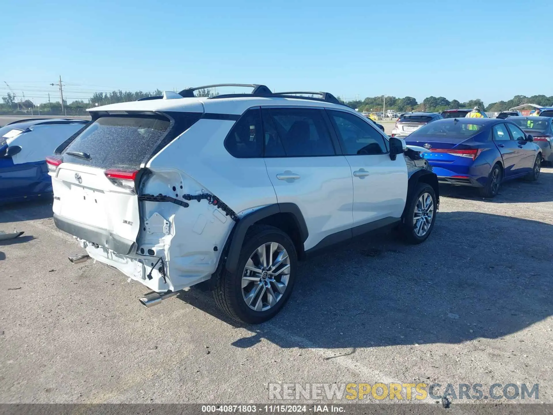 4 Photograph of a damaged car 2T3C1RFV1RW355852 TOYOTA RAV4 2024