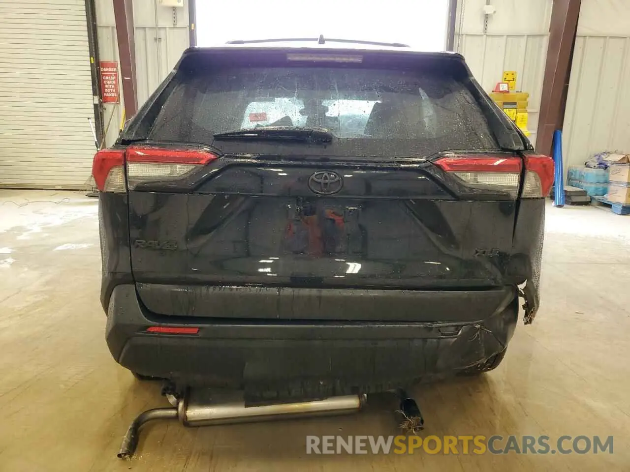 6 Photograph of a damaged car 2T3C1RFV1RW359707 TOYOTA RAV4 2024