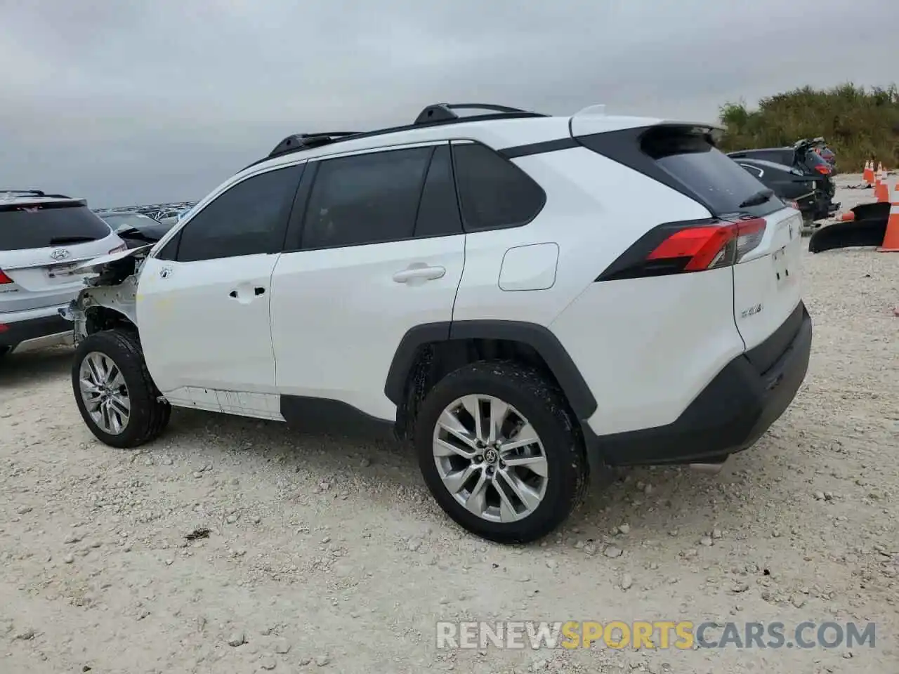 2 Photograph of a damaged car 2T3C1RFV2RW314789 TOYOTA RAV4 2024