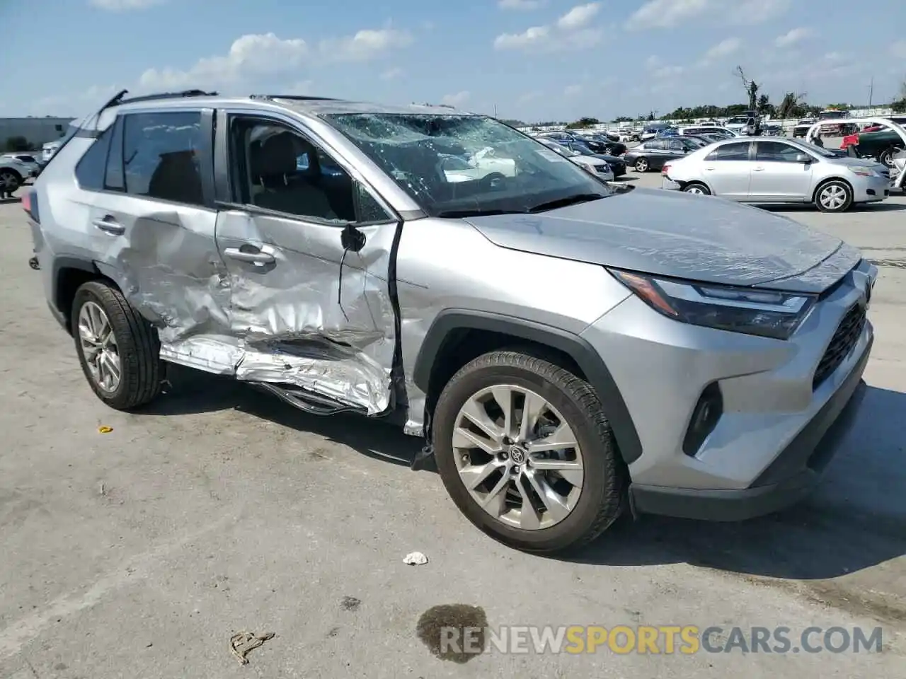 4 Photograph of a damaged car 2T3C1RFV3RC274269 TOYOTA RAV4 2024