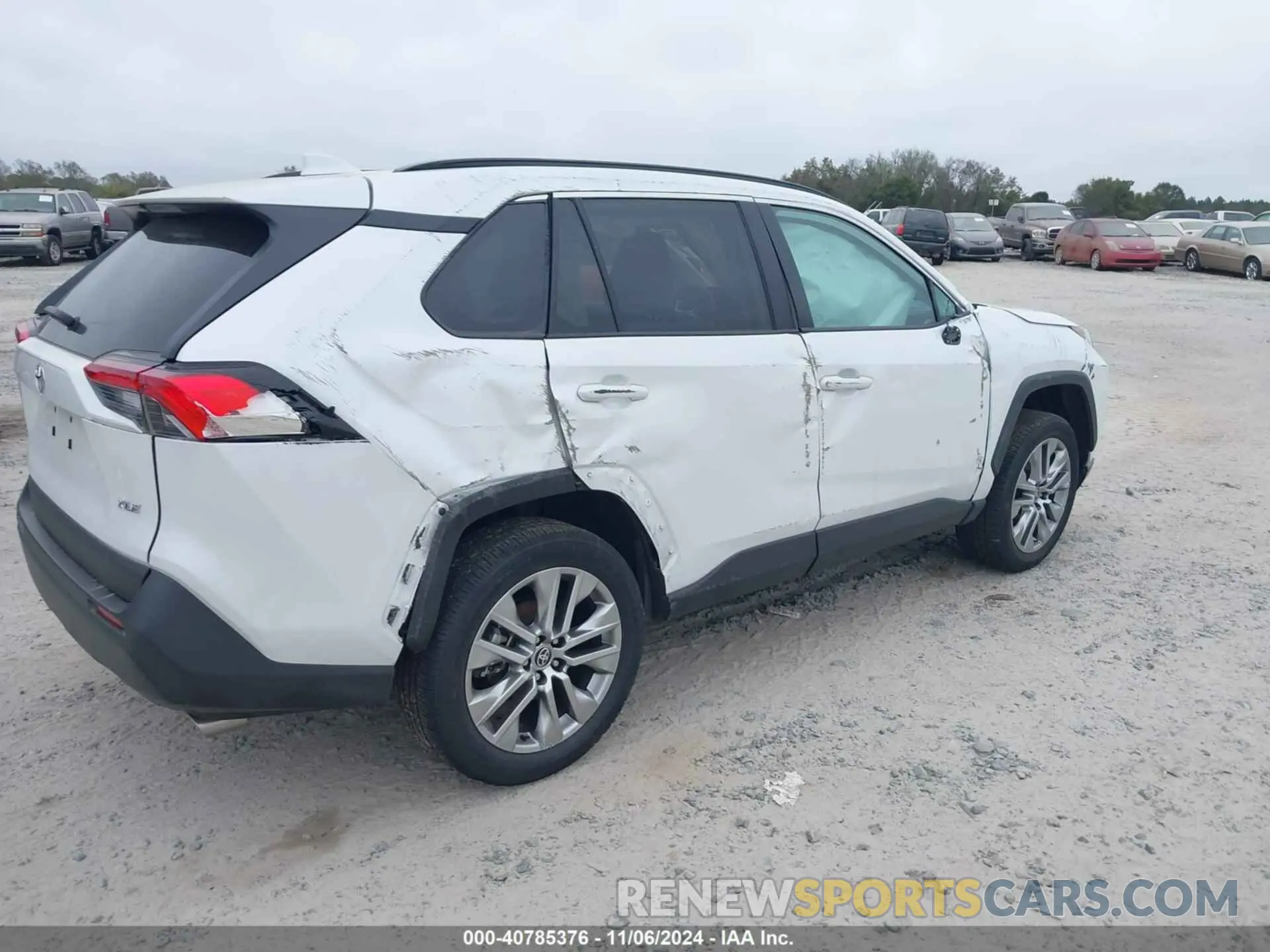 4 Photograph of a damaged car 2T3C1RFV3RW301761 TOYOTA RAV4 2024