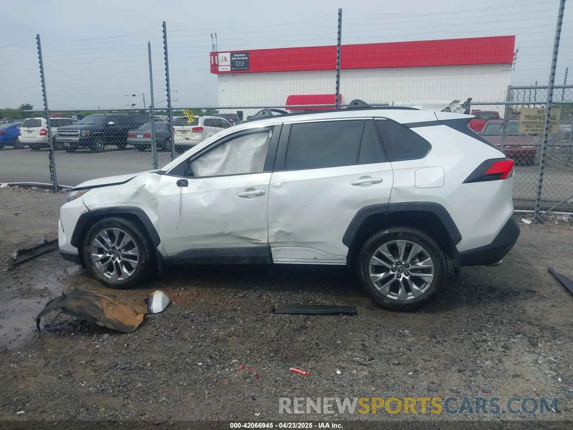 14 Photograph of a damaged car 2T3C1RFV3RW311870 TOYOTA RAV4 2024